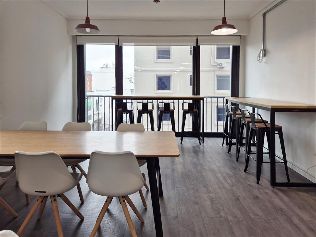 - ALQUILER - OFICINA PRIVADA - COWORK - PLAZA INDEPENDENCIA