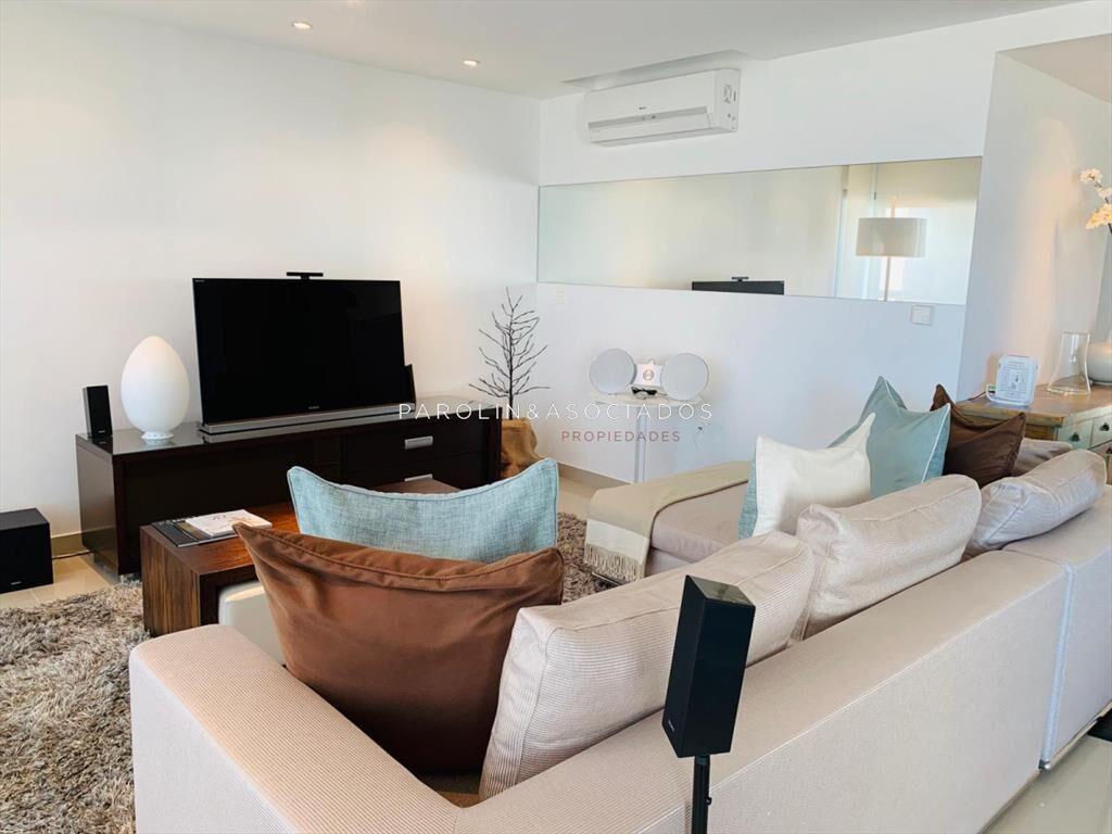 Apartamento en venta de 3 dormitorios en Brava