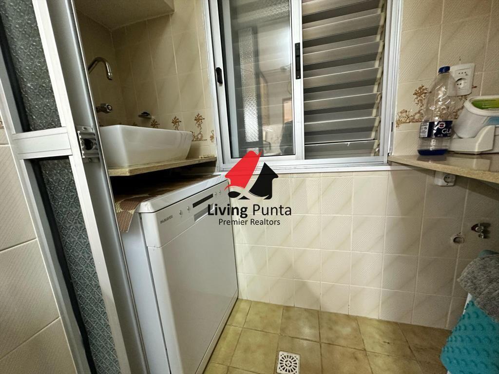 Apartamento de 2 dormitorios en alquiler y venta