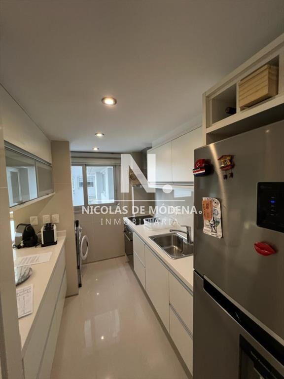 Vende apartamento con hermosa vista de 2 en Punta
