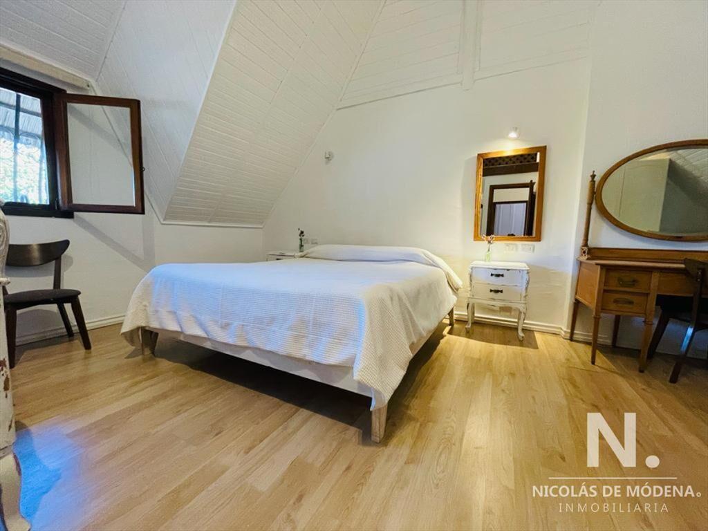 Casa En Venta De 3 Dormitorios Con loft, Ubicada En Mansa,