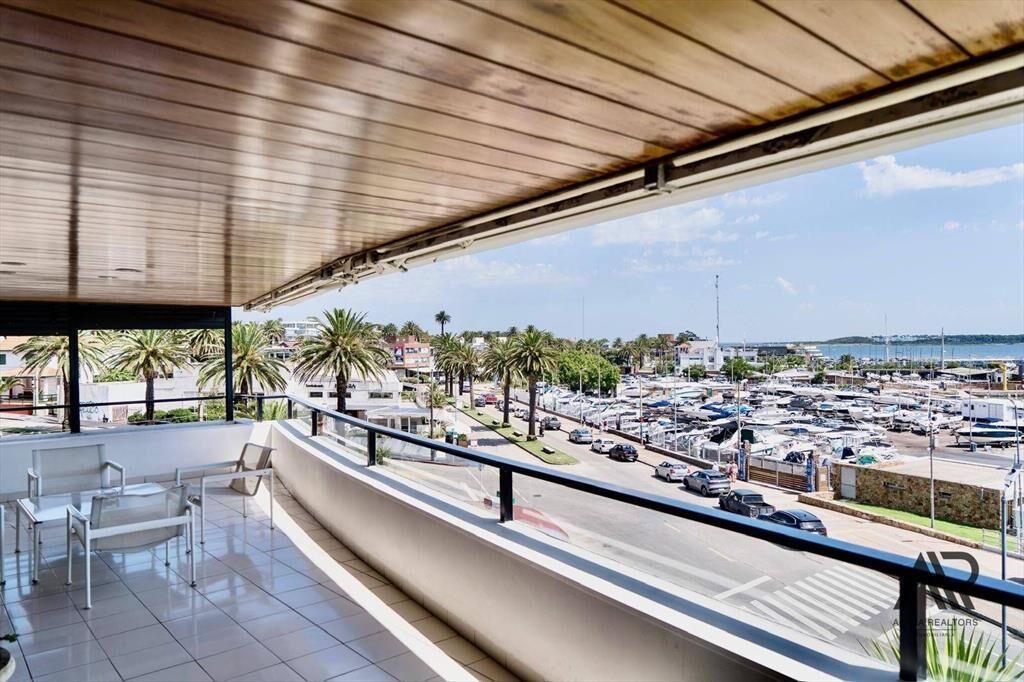 Venta de apartamento en el exclusivo Edificio Portofino ...