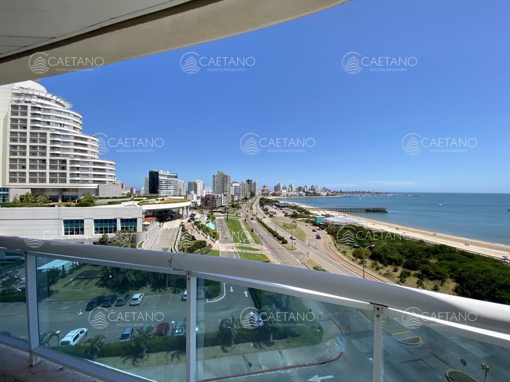 Venta apartamento 3 dormitorios. Playa mansa, del