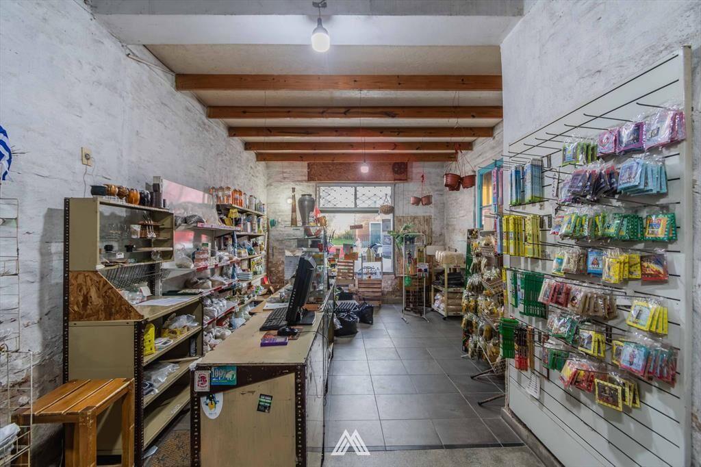 Venta casa 2 dor/local com. Peñarol fondo parrilla