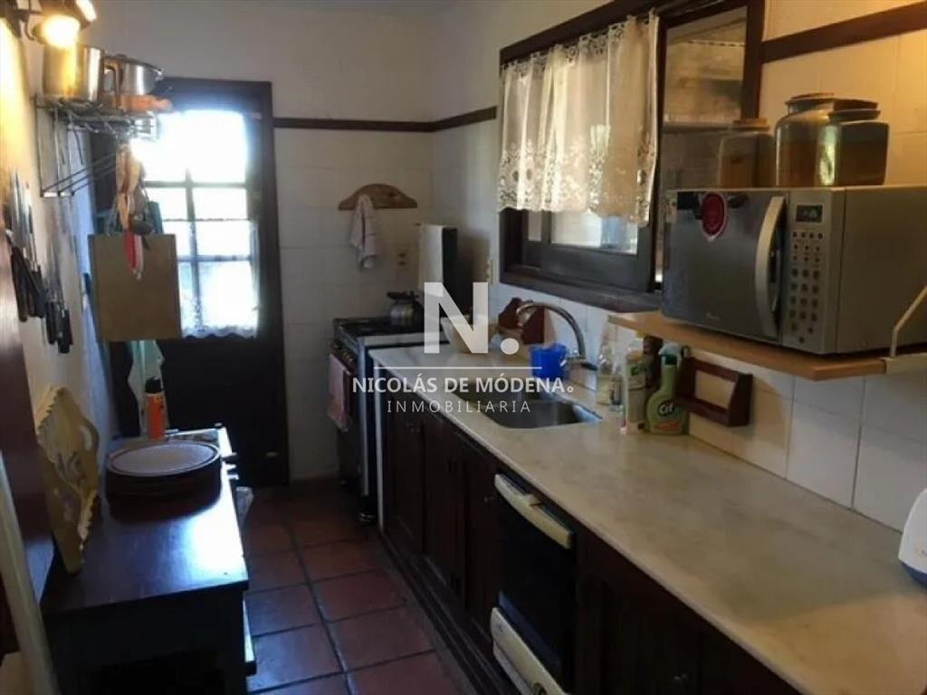 Se vende casa en Manantiales, de 3 dormitorios al