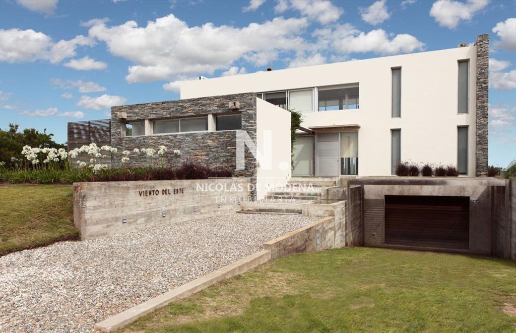 Excepcional casa en PRIMERA lÃ­nea JOSÃ? IGNACIO