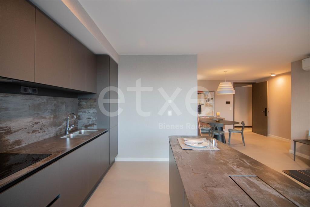 Cosmos Apartamento en Venta WTC Puerto Buceo...