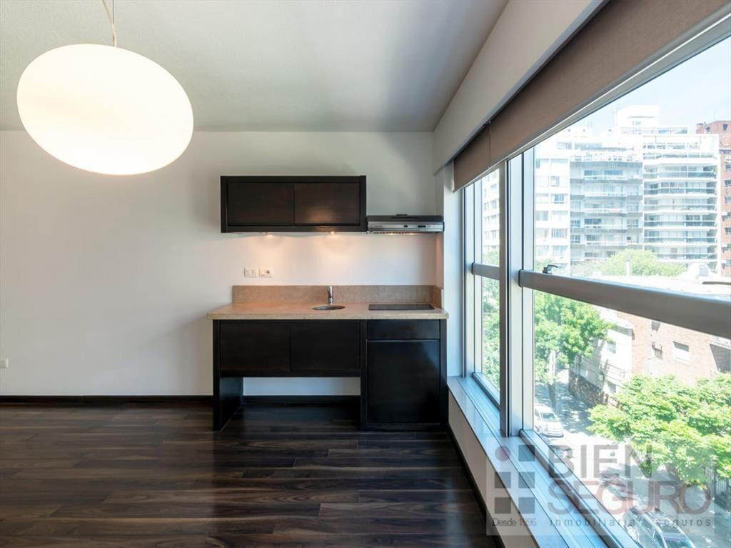 Apartamento monoambiente en alquiler en Pocitos. Edificio c
