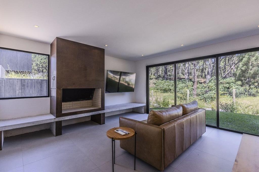 Venta casa de 3 dorm Barrio privado Club del Lago