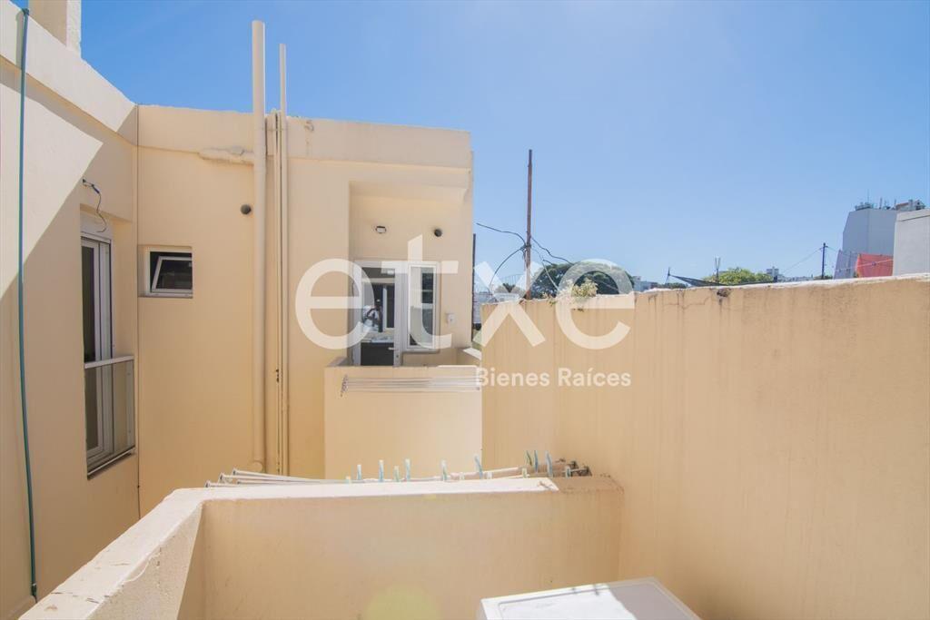 Apartamento reciclado en Venta en La Comercial....