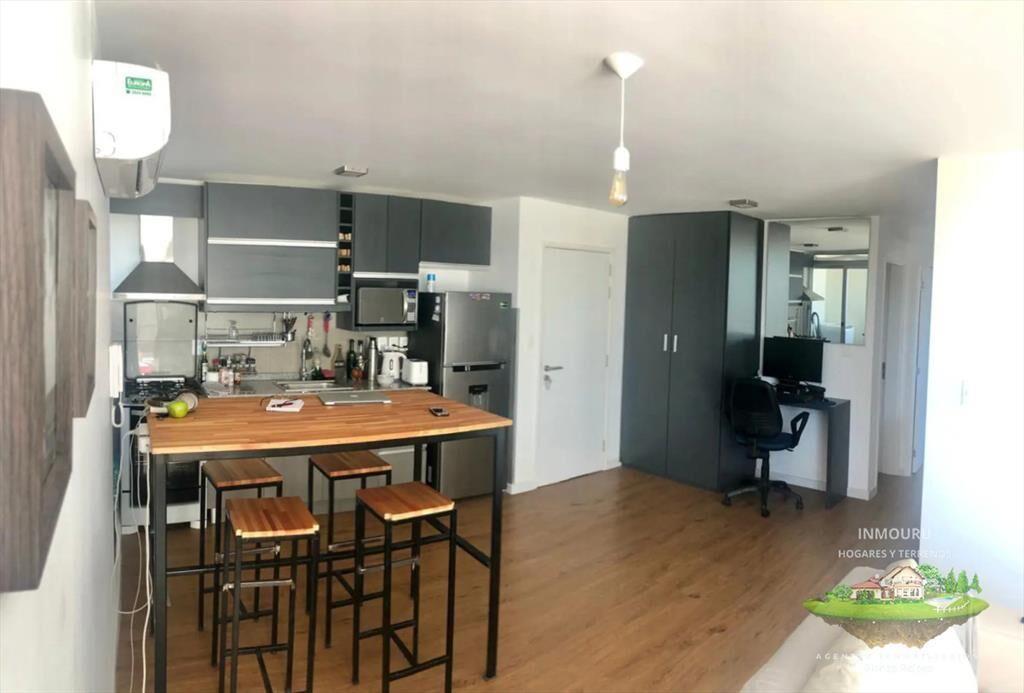 Venta - Alquiler de Apartamento de 2 Dormitorios con Cocher