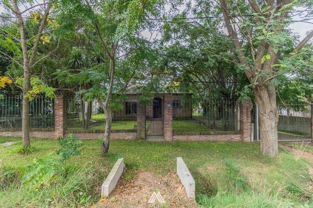 Venta Casa amplia y sólida Barrio Talar Pando