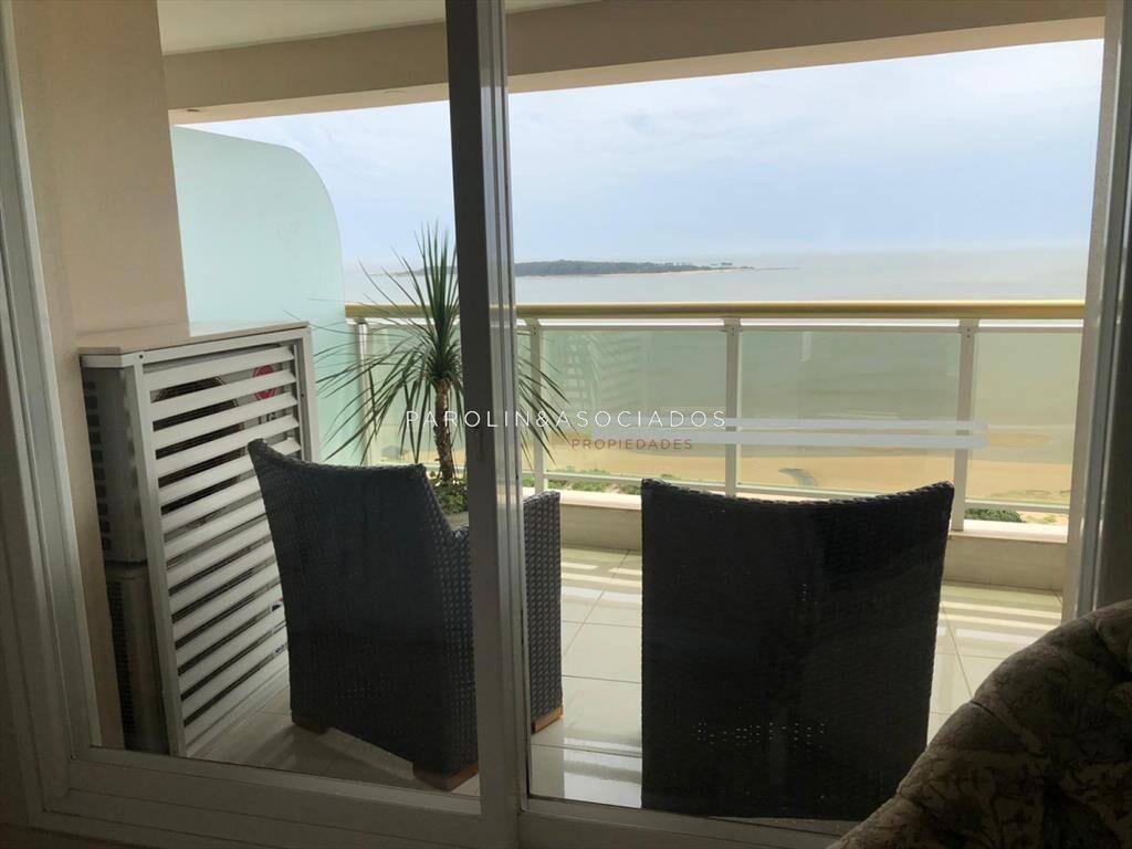 Apartamento en venta de 3 dormitorios en Le Punta