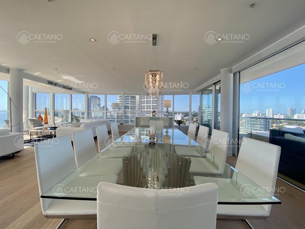 Penthouse Punta del Este con espectacular vista