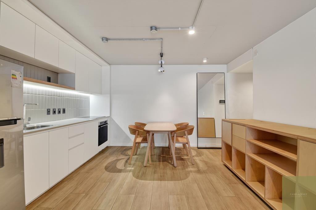 Apartamento de un dormitorio, garaje, box y balcón en Pu...