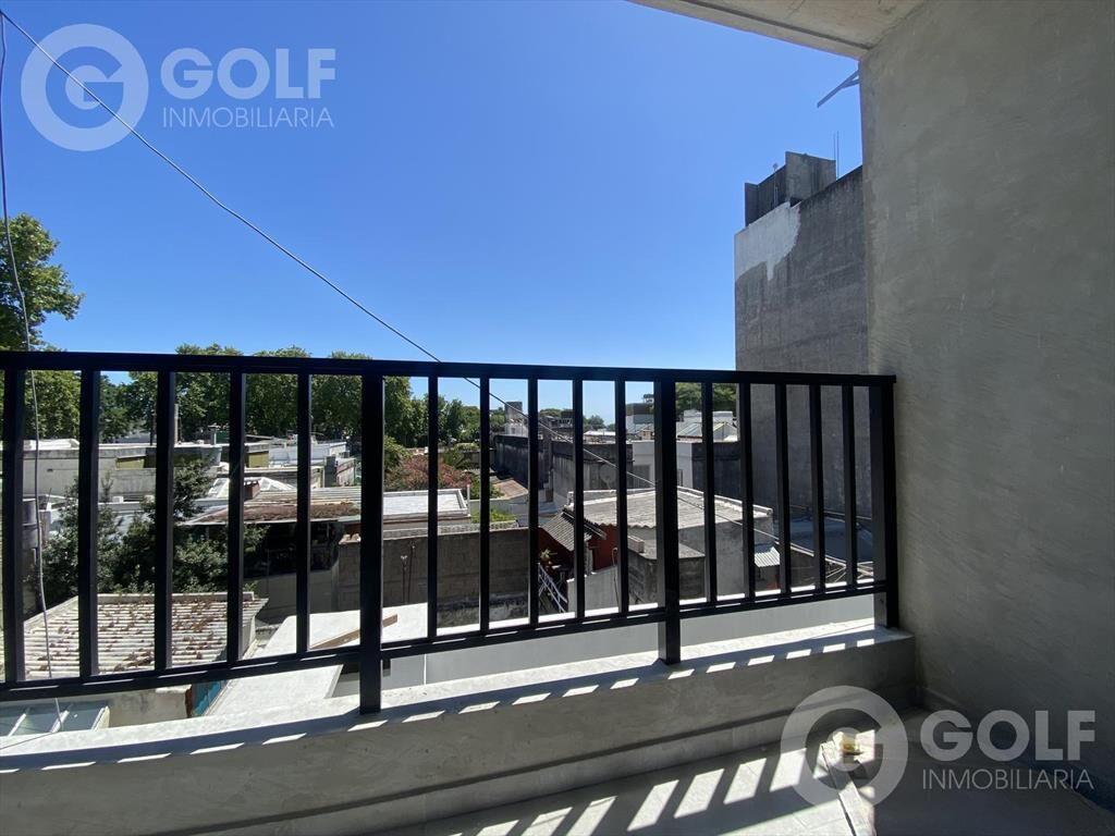 Venta monoambiente con terraza en Tres Cruces