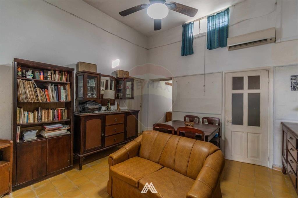 Venta de casa con 2 dormitorios y fondo en Pando