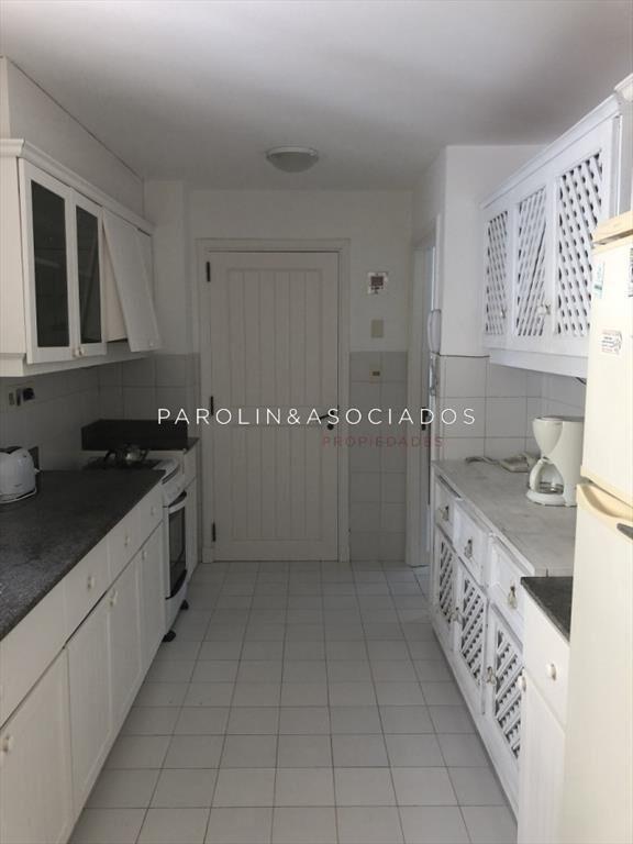 Apartamento en venta de 2 dormitorios + en Punta