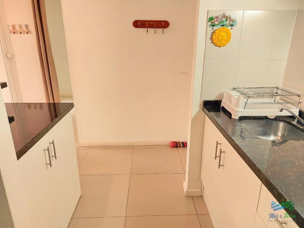 Venta de apartamento un dormitorio y medio en