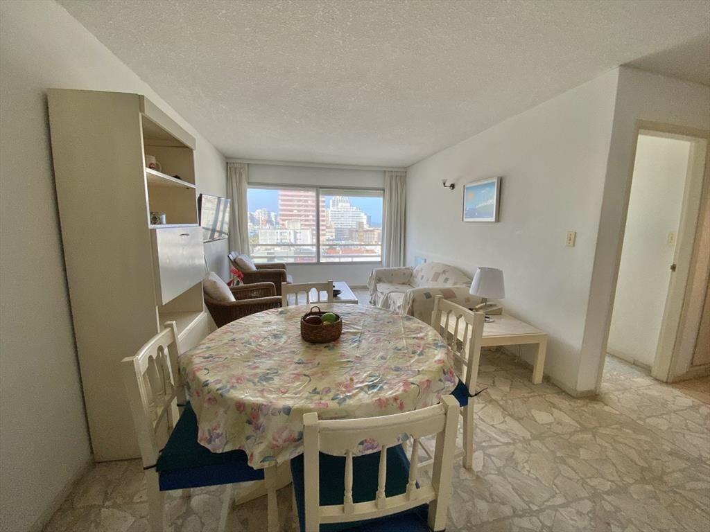 VENTA DE APARTAMENTO DE 1 DORMITORIO Y MEDIO EN