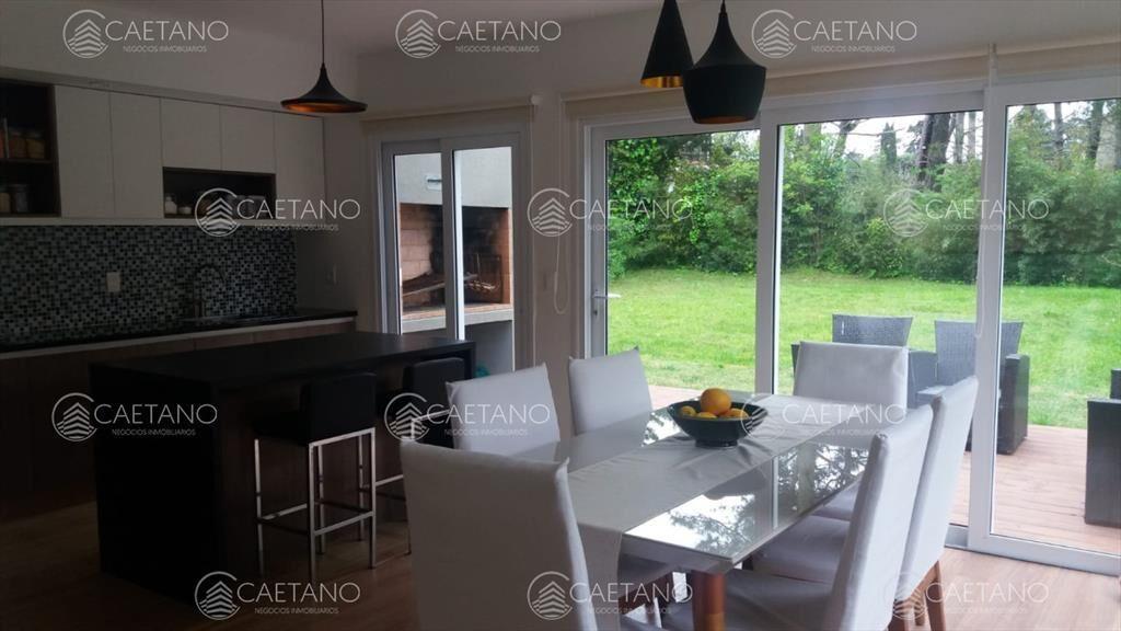 Casa Moderna - Barrio Cantegril