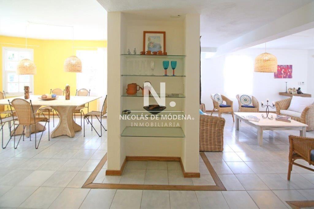 Venta de Casa de 4 dormitorios en La Barra, Punta