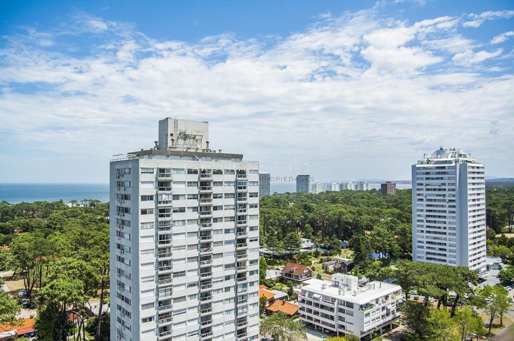 Hermoso apartamento en venta en torre Bellagio,