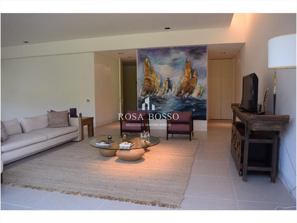 Apartamento en la Brava para la venta.