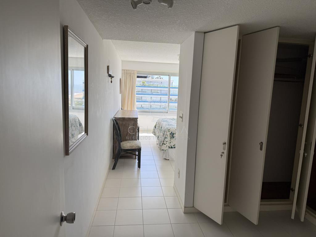 ESPECTACULAR PLANTA, PRIMERA LINEA, SERVICIOS Y