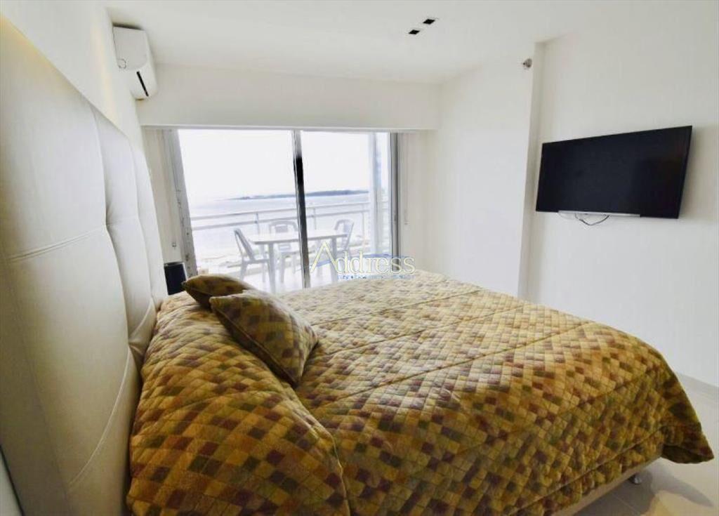 Apartamento en alquiler temporario Playa Mansa 2 dormitorio
