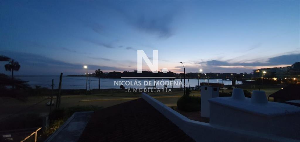 Casa en venta de 4 dormitorios en La Barra, Punta