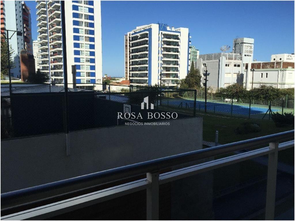 Apartamento en Brava, 1 dormitorios *
