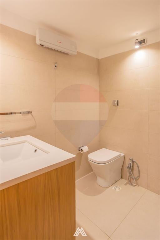 VENTA CASA 3 DORMITORIOS, 3 BAÑOS EN CORDON