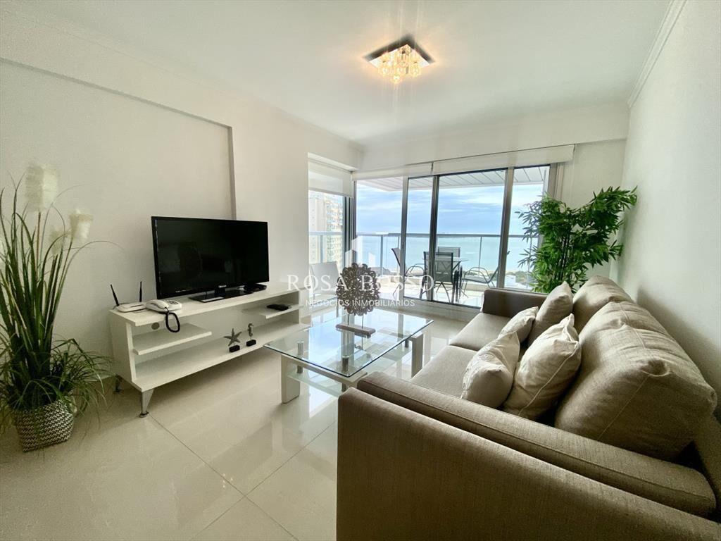 Apartamento en alquiler Playa Mansa 2 dormitorios MIAMI BOO