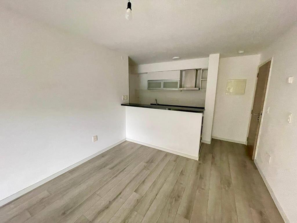 Venta Apartamento Dos Dormitorios en el Golf con Garaje
