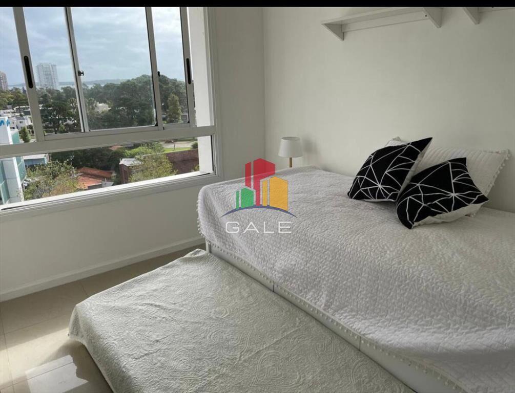 En venta apartamento de 2 dormitorios en Jardines de la Sie