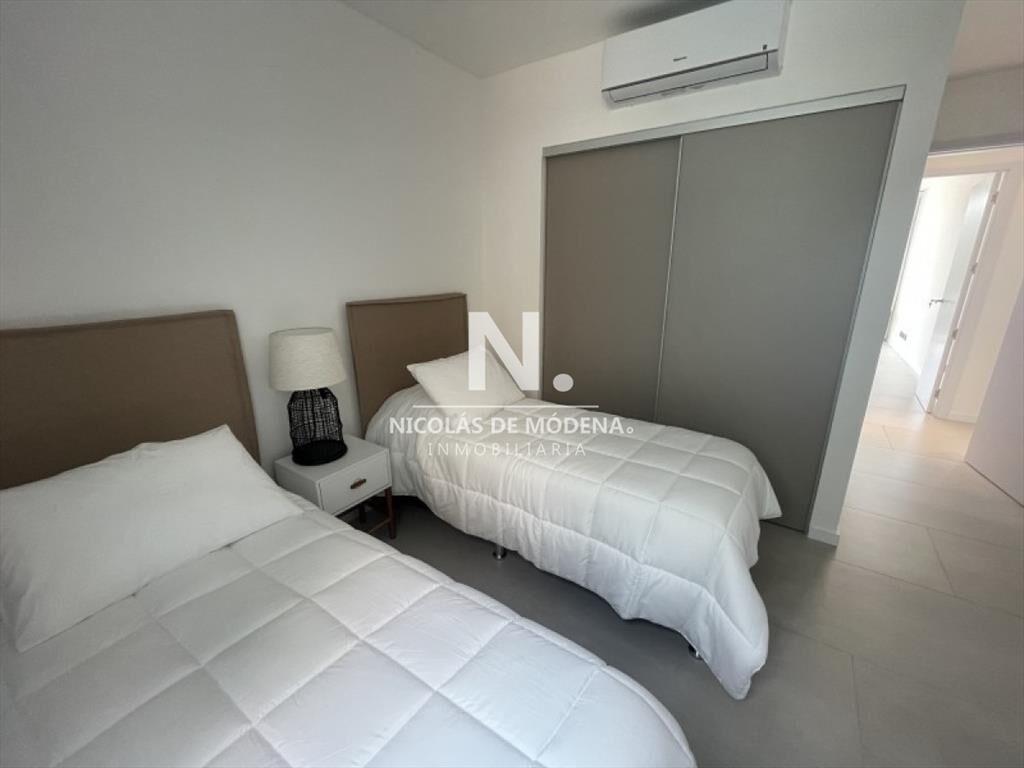 Vende PentHouse en la Barra, Manantiales de 3 dormitorios e