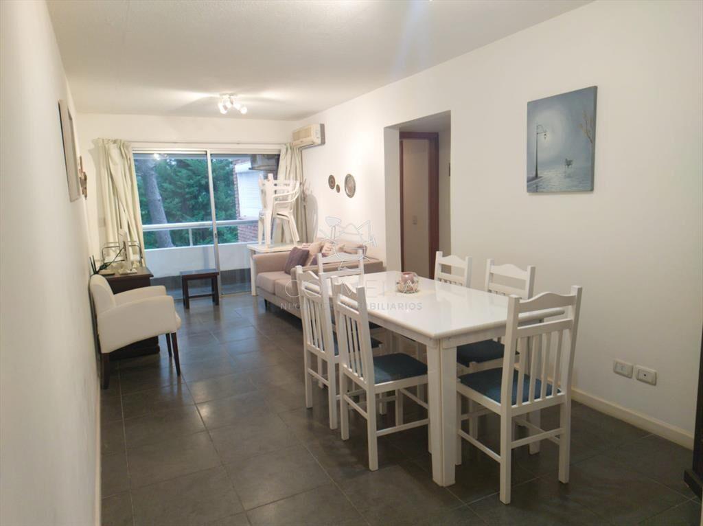 Apartamento de dos dormitorios en venta - Aidy