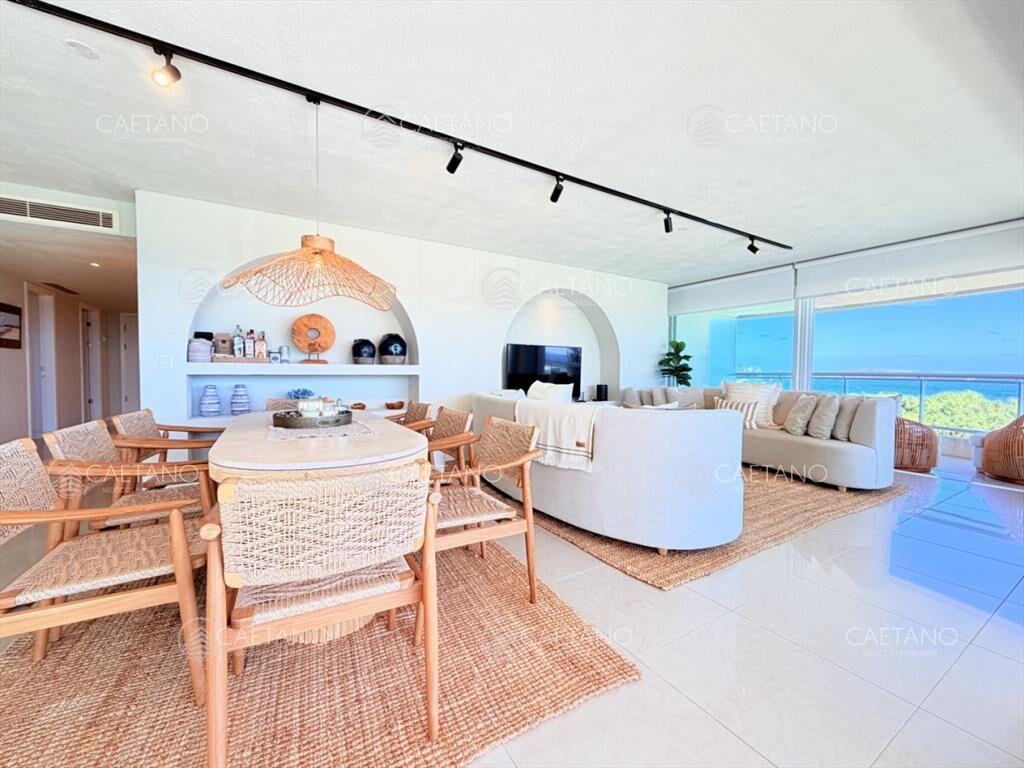 Venta departamento de 3 dormitorios mas servicio,