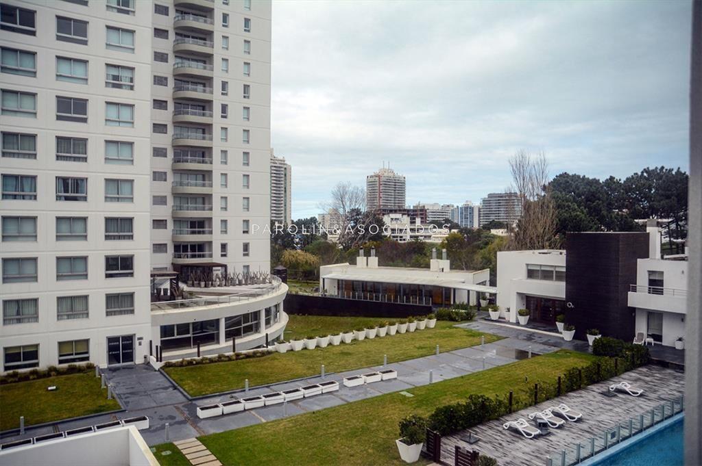 Apartamento de 3 dormitorios en venta en Ocean