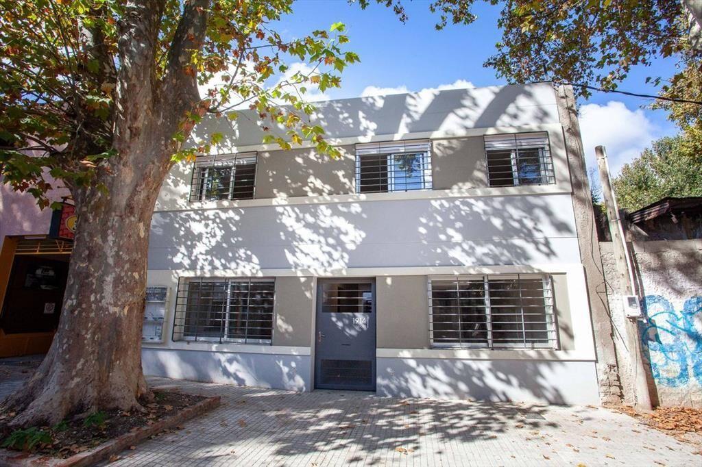 VENTA DUPLEX 2 DORM PATIO CON RENTA TRES CRUCES