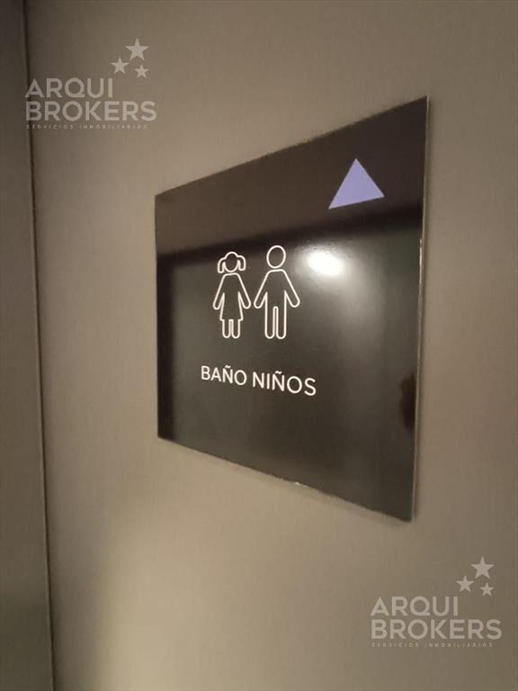 Apartamento de 3 dormitorios en venta en Buceo 2604