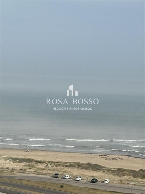 Apartamento venta 3 dormitorios Sobre Chiverta -
