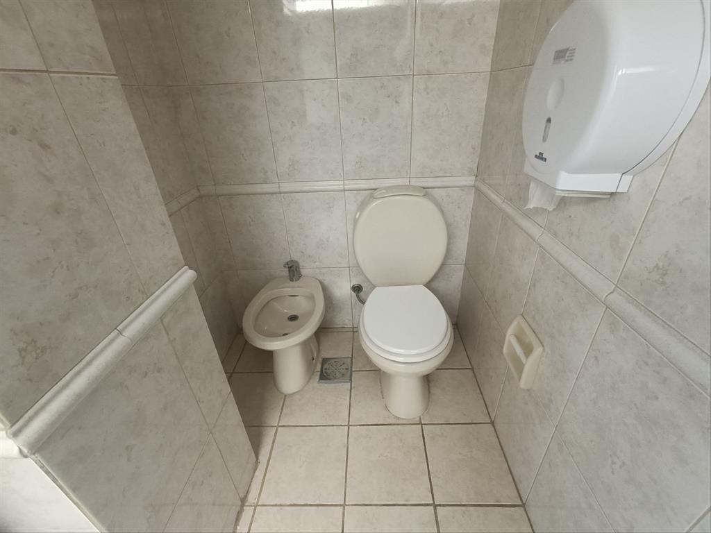 ALQUILER OFICINA CIUDAD VIEJA