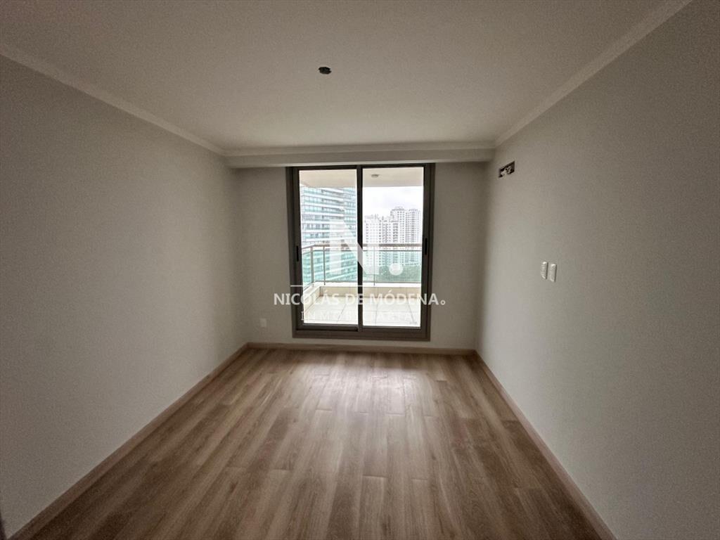 Vende apartamento de 2 dormitorios en Roosevelt,