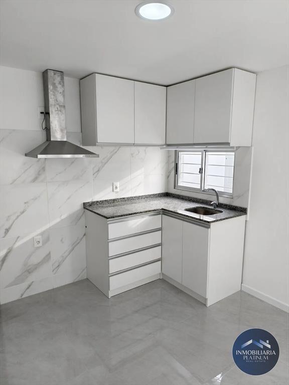 Apartamento en alquiler en Cerrito 2 dormitorios con galpon