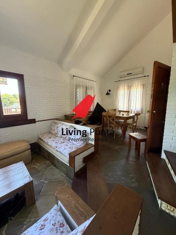 Casa a poco del mar y con piscina climatizada