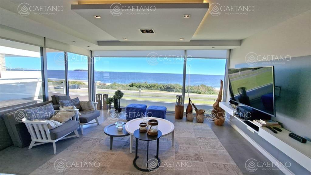 Venta apartamento 3 dormitorios. Playa mansa, del