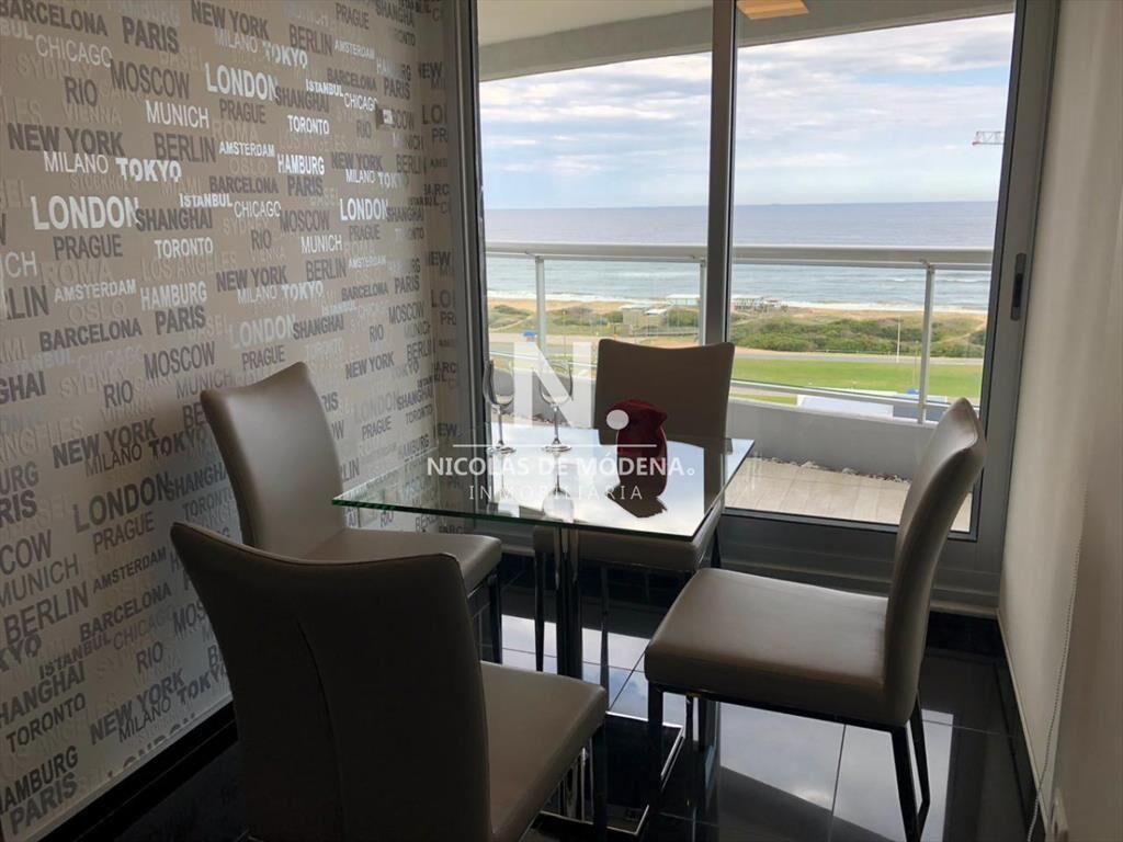 Apartamento en Brava, a pocos metros del mar.