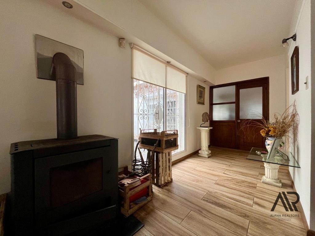 Venta casa de 6 dormitorios en Carrasco